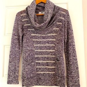 Light weight sweater with oversized neck